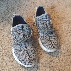 Men’s Adidas Yeezy boost unauthentic
